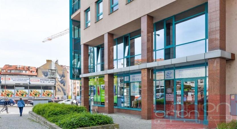 Pronájem obchodního prostoru, Praha - Vysočany, Sokolovská, 170 m2