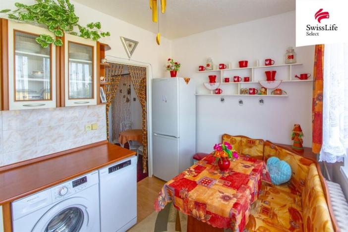 Prodej bytu 2+1, Butoves, 58 m2