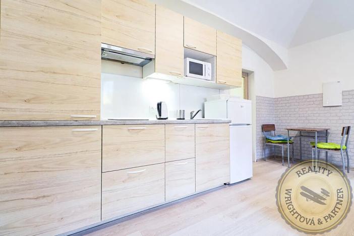 Prodej bytu 2+kk, Praha - Libeň, Zenklova, 37 m2