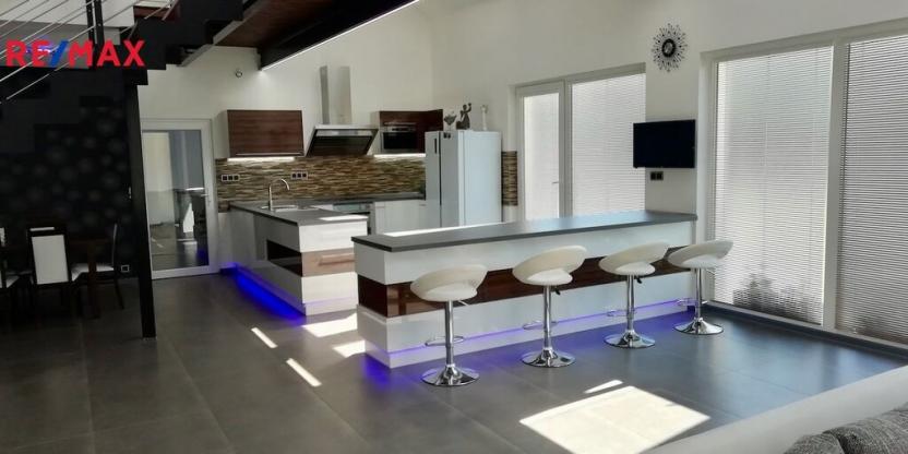 Prodej rodinného domu, Pětihosty, 200 m2