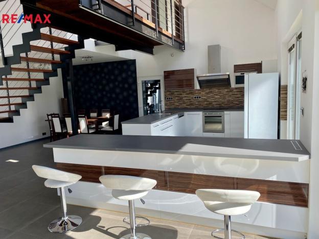 Prodej rodinného domu, Pětihosty, 200 m2