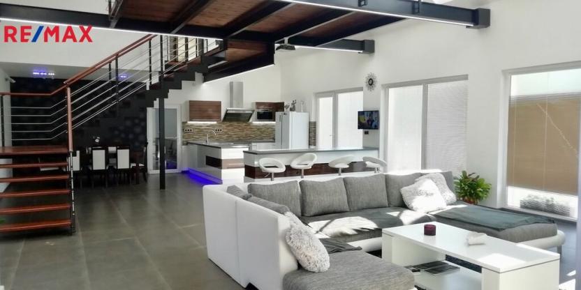 Prodej rodinného domu, Pětihosty, 200 m2