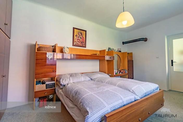 Prodej vícegeneračního domu, Chocenice, 280 m2