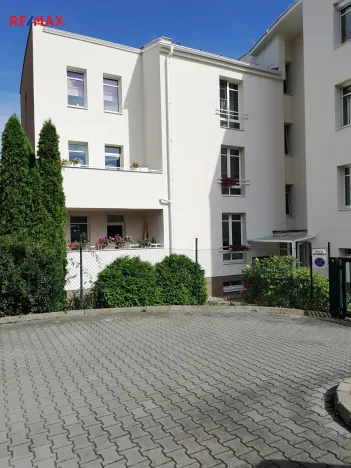 Prodej bytu 3+1, Hostivice, Za Zahradami, 78 m2
