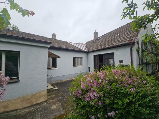 Prodej rodinného domu, Lány, Berounská, 150 m2