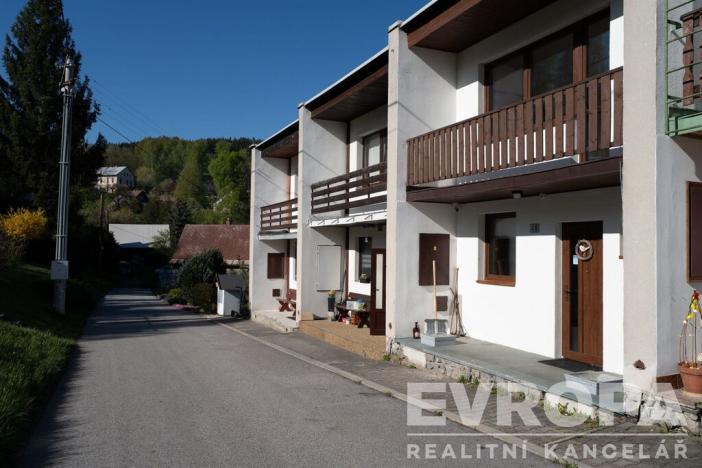 Prodej rodinného domu, Benecko - Horní Štěpanice, 245 m2