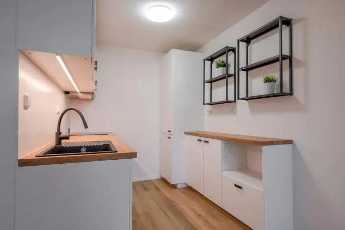 Pronájem bytu 2+kk, Praha - Hlubočepy, Werichova, 44 m2