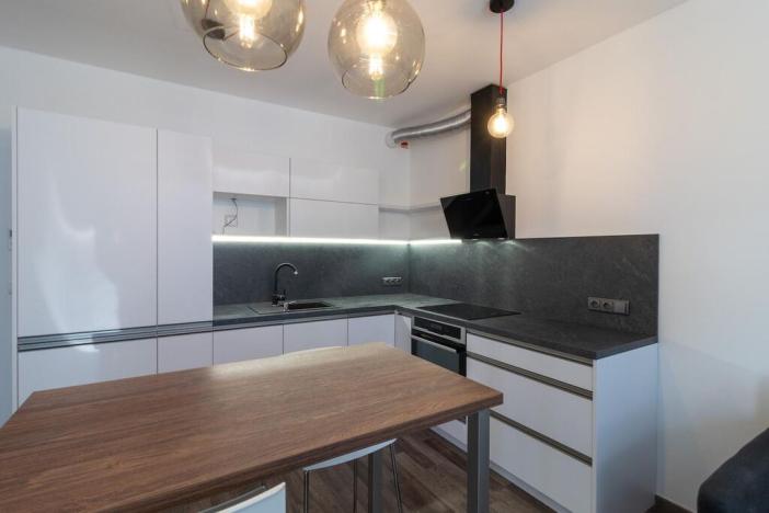Pronájem bytu 2+kk, Praha - Uhříněves, Oty Bubeníčka, 52 m2