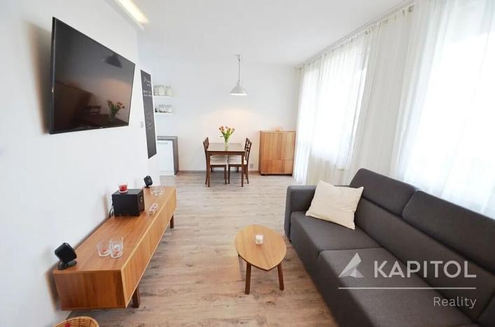Prodej bytu 3+1, Praha - Záběhlice, Hledíková, 54 m2
