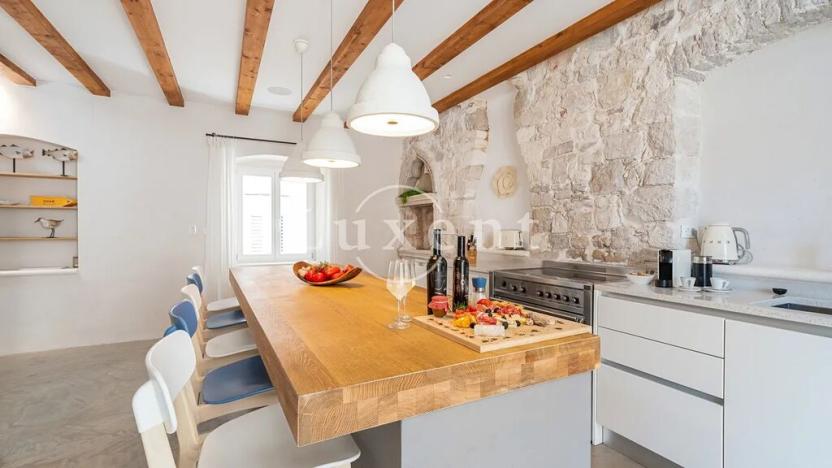 Prodej atypického bytu, Hvar, Chorvatsko, 120 m2