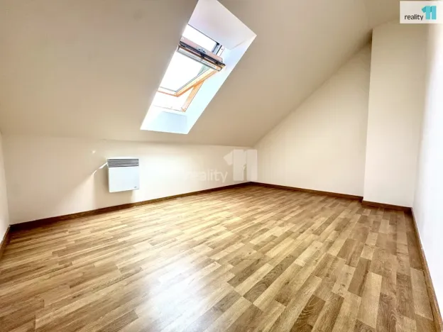 Pronájem bytu 3+kk, Jeneč, Lidická, 77 m2