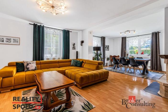 Prodej rodinného domu, Liberec - Liberec XXII-Horní Suchá, Karlovská, 195 m2