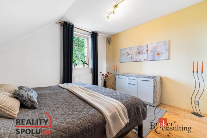 Prodej rodinného domu, Liberec - Liberec XXII-Horní Suchá, Karlovská, 195 m2