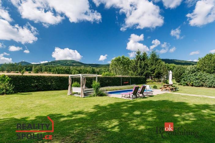 Prodej rodinného domu, Liberec - Liberec XXII-Horní Suchá, Karlovská, 195 m2