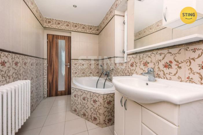 Prodej rodinného domu, Staré Jesenčany, 140 m2