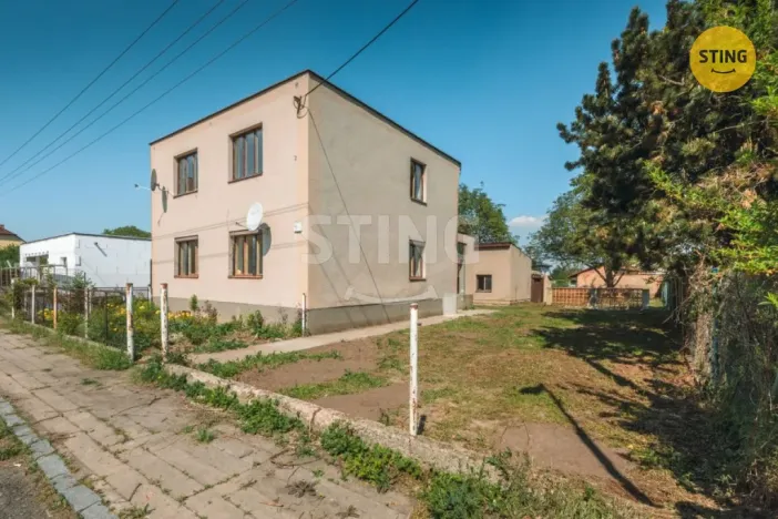 Prodej rodinného domu, Staré Jesenčany, 140 m2
