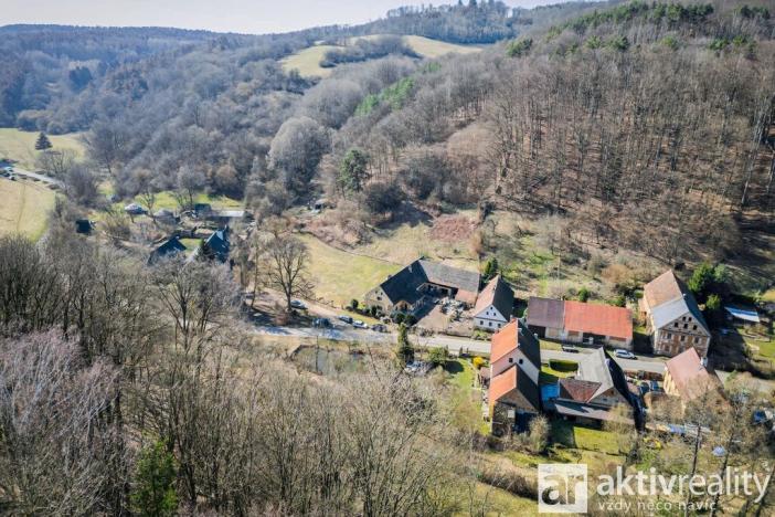 Prodej pozemku pro bydlení, Medonosy - Osinalice, 5862 m2