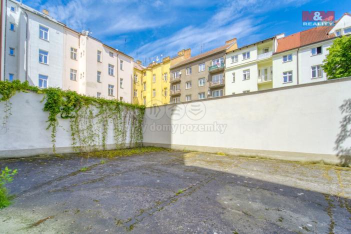 Pronájem kanceláře, Plzeň, Hálkova, 786 m2