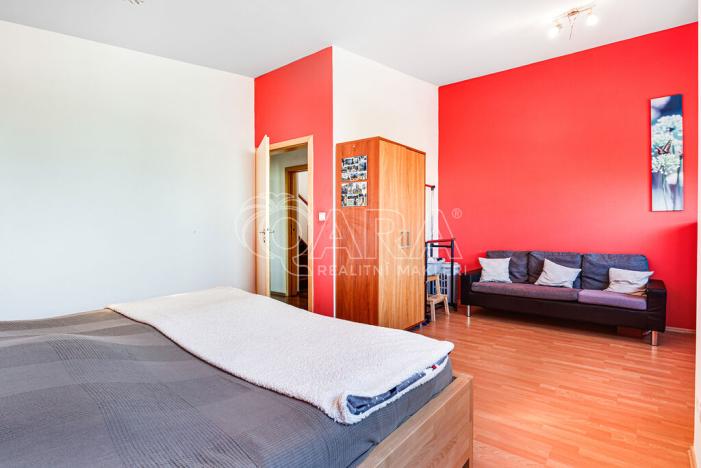 Prodej rodinného domu, Zeleneč, U Lesoparku, 174 m2