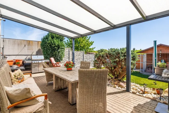 Prodej rodinného domu, Zeleneč, U Lesoparku, 174 m2