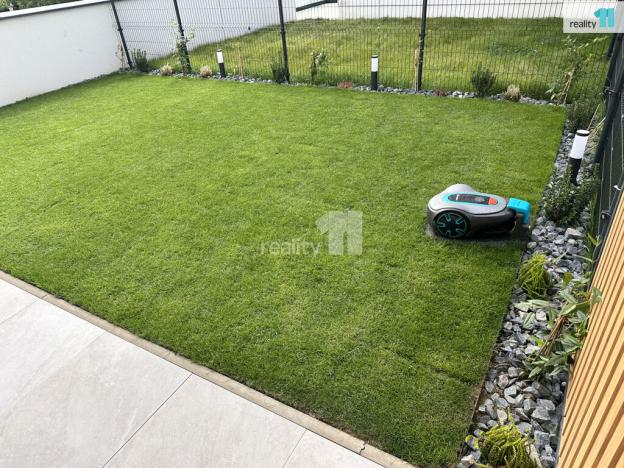 Prodej bytu 2+kk, Praha - Malešice, Azzoniho, 67 m2