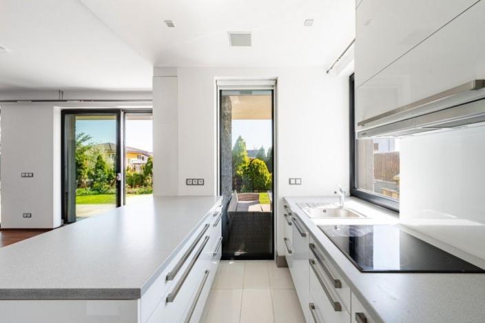 Prodej rodinného domu, Praha - Březiněves, Vlaštovčí, 242 m2