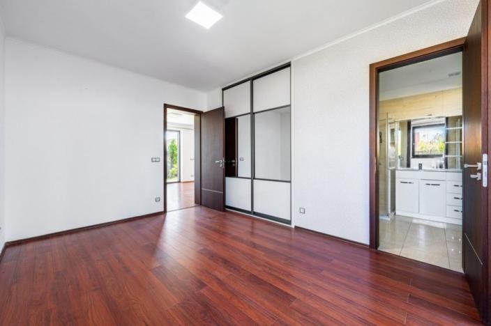 Prodej rodinného domu, Praha - Březiněves, Vlaštovčí, 242 m2