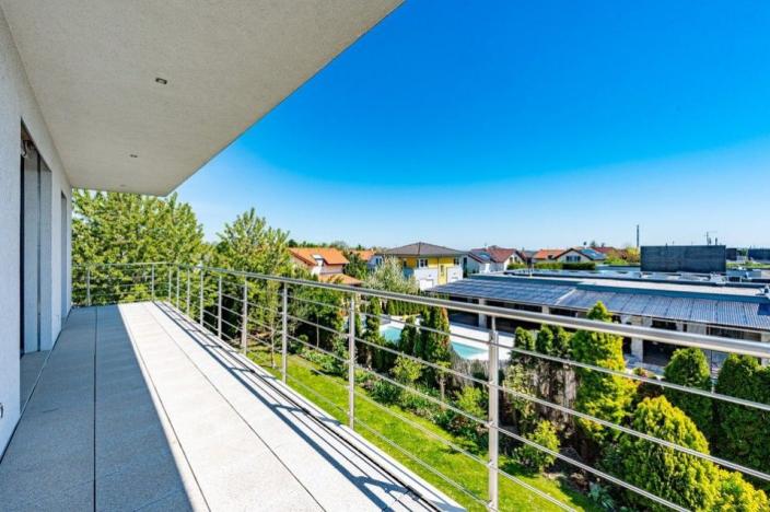 Prodej rodinného domu, Praha - Březiněves, Vlaštovčí, 242 m2