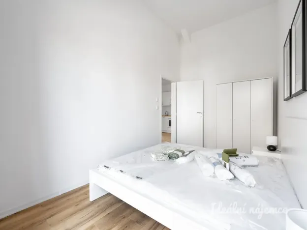Pronájem bytu 2+kk, Praha - Kyje, Za černým mostem, 67 m2