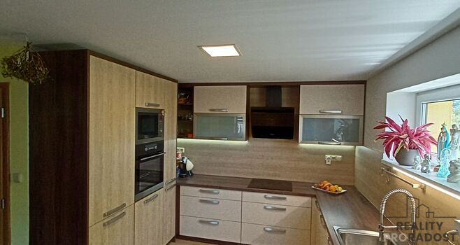 Prodej komerční nemovitosti, Bystřice, 220 m2