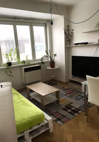 Pronájem bytu 2+kk, Praha - Libeň, Střížkovská, 48 m2