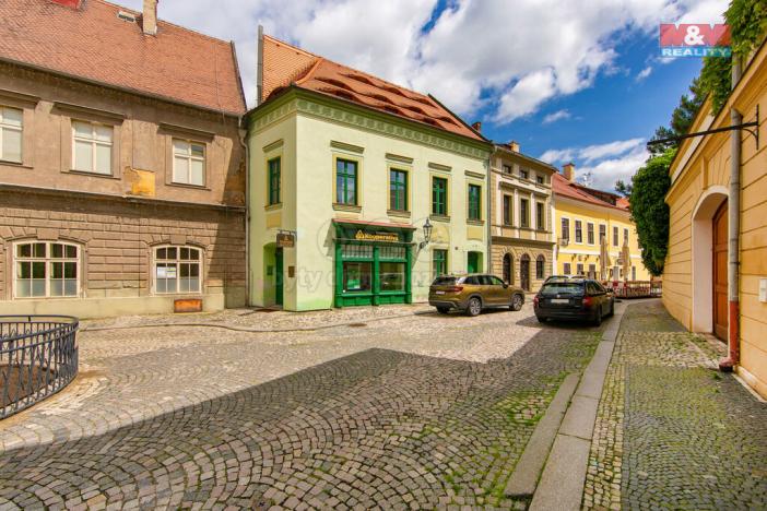 Pronájem kanceláře, Žatec, náměstí Svobody, 93 m2