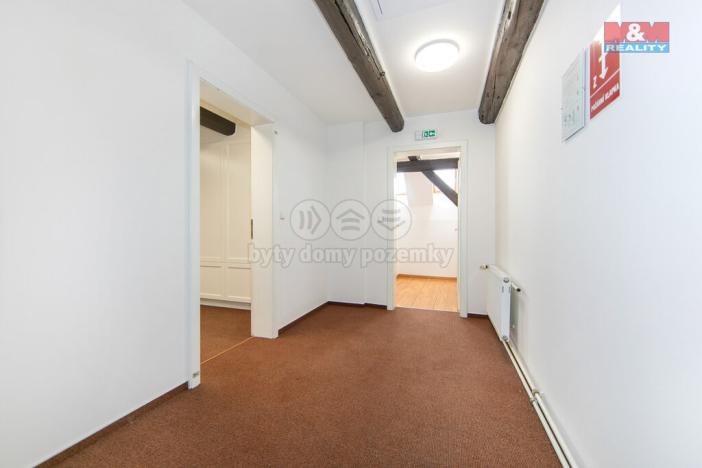 Pronájem kanceláře, Žatec, náměstí Svobody, 93 m2