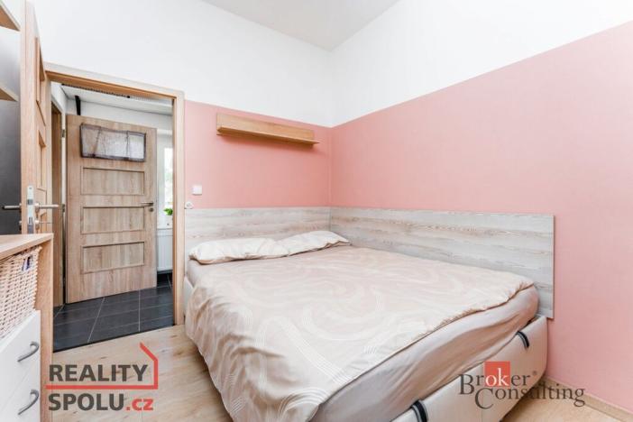 Prodej bytu 2+1, Tuchoměřice, U Hřiště, 55 m2