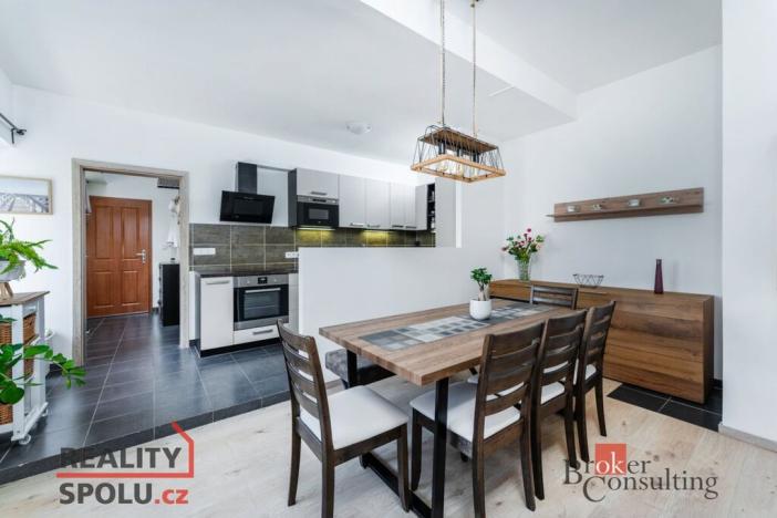 Prodej bytu 2+1, Tuchoměřice, U Hřiště, 55 m2