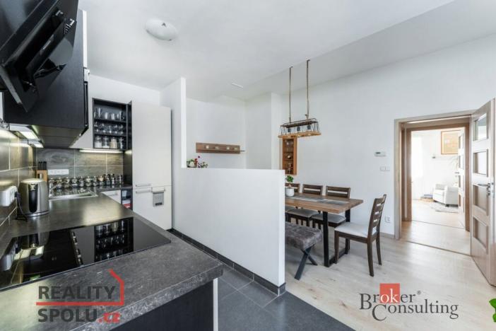 Prodej bytu 2+1, Tuchoměřice, U Hřiště, 55 m2