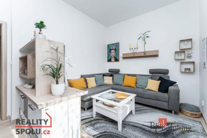 Prodej bytu 2+1, Tuchoměřice, U Hřiště, 55 m2