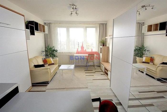 Pronájem bytu 1+kk, Praha - Háje, Hlavatého, 27 m2