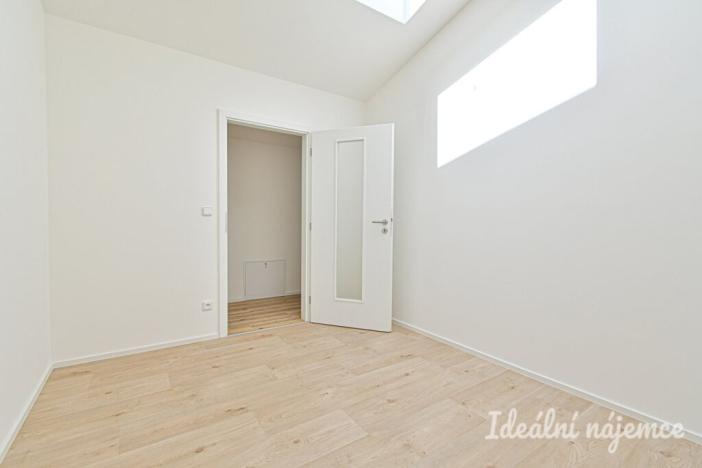 Pronájem bytu 5+kk, 117 m2