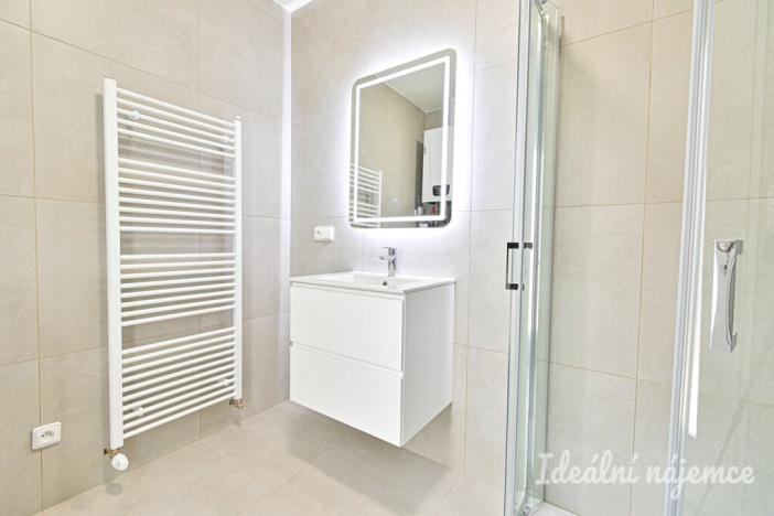 Pronájem bytu 5+kk, 117 m2