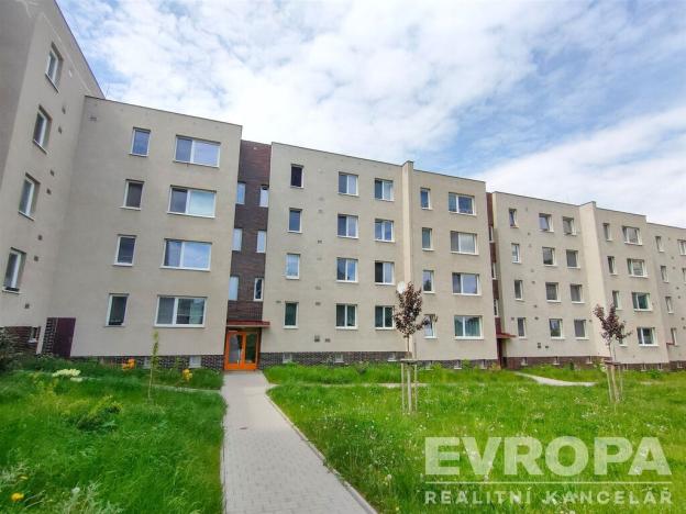 Prodej bytu 2+1, Chvaletice, Kolínská, 45 m2