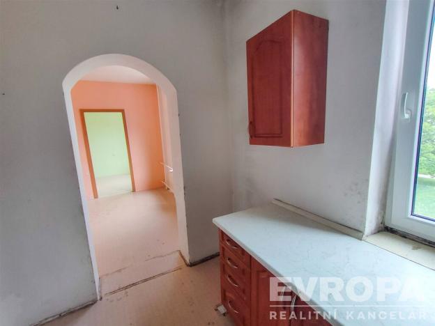 Prodej bytu 2+1, Chvaletice, Kolínská, 45 m2