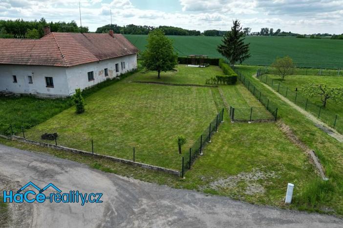 Prodej komerčního pozemku, Dolní Ředice, 1064 m2