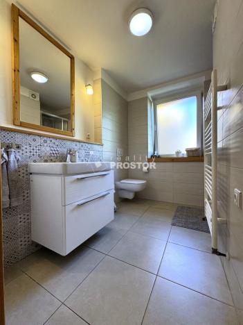 Prodej rodinného domu, Neuměřice, 171 m2