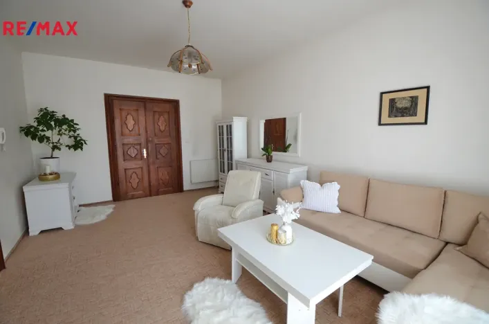 Prodej činžovního domu, Uničov, Masarykovo nám., 307 m2