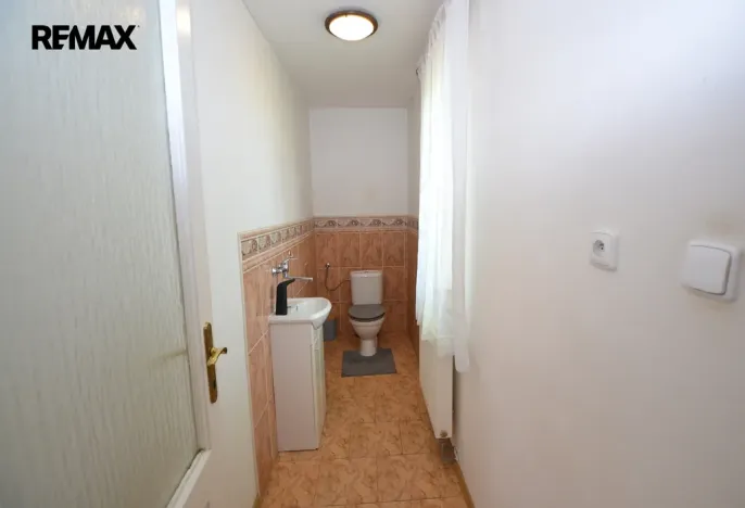 Prodej činžovního domu, Uničov, Masarykovo nám., 307 m2