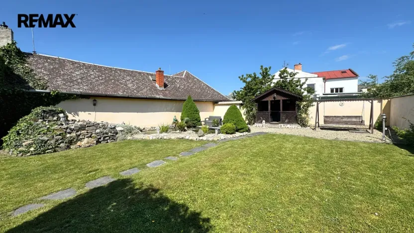 Prodej činžovního domu, Uničov, Masarykovo nám., 307 m2