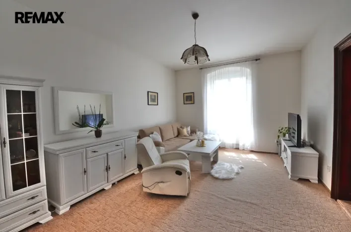 Prodej činžovního domu, Uničov, Masarykovo nám., 307 m2