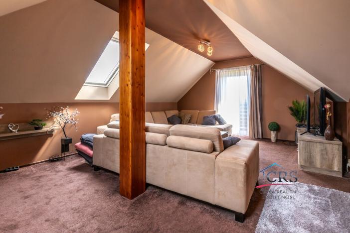 Prodej rodinného domu, Přezletice, Veleňská, 240 m2