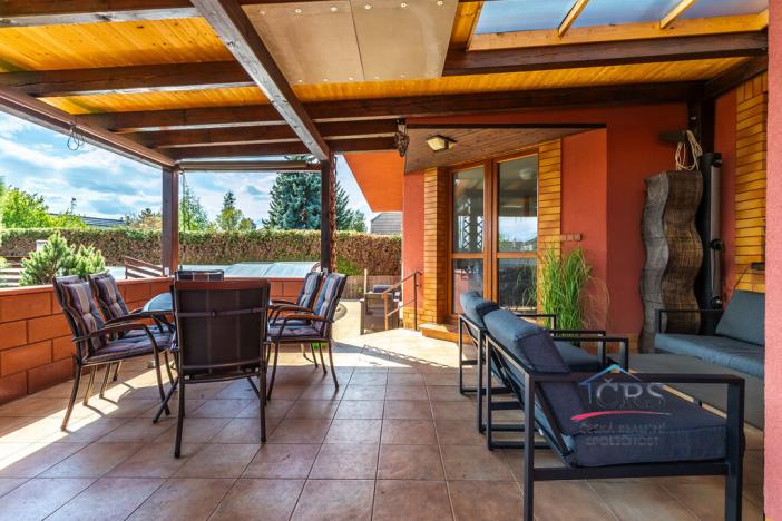 Prodej rodinného domu, Přezletice, Veleňská, 240 m2